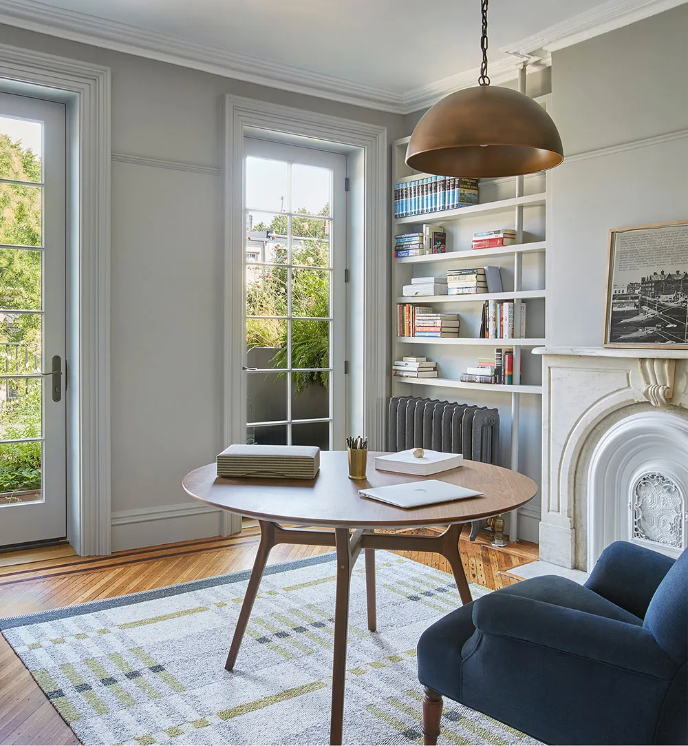 Segundo luz y elegantes ventanas industriales en el diseño de un townhouse en Brooklyn - Gallery image 3