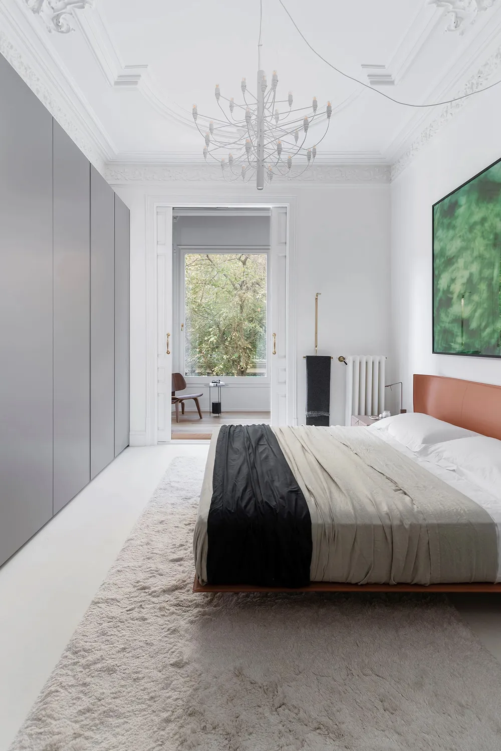 Color Blocks in the Design of a Historical Apartment in Barcelona - Gallery image 16