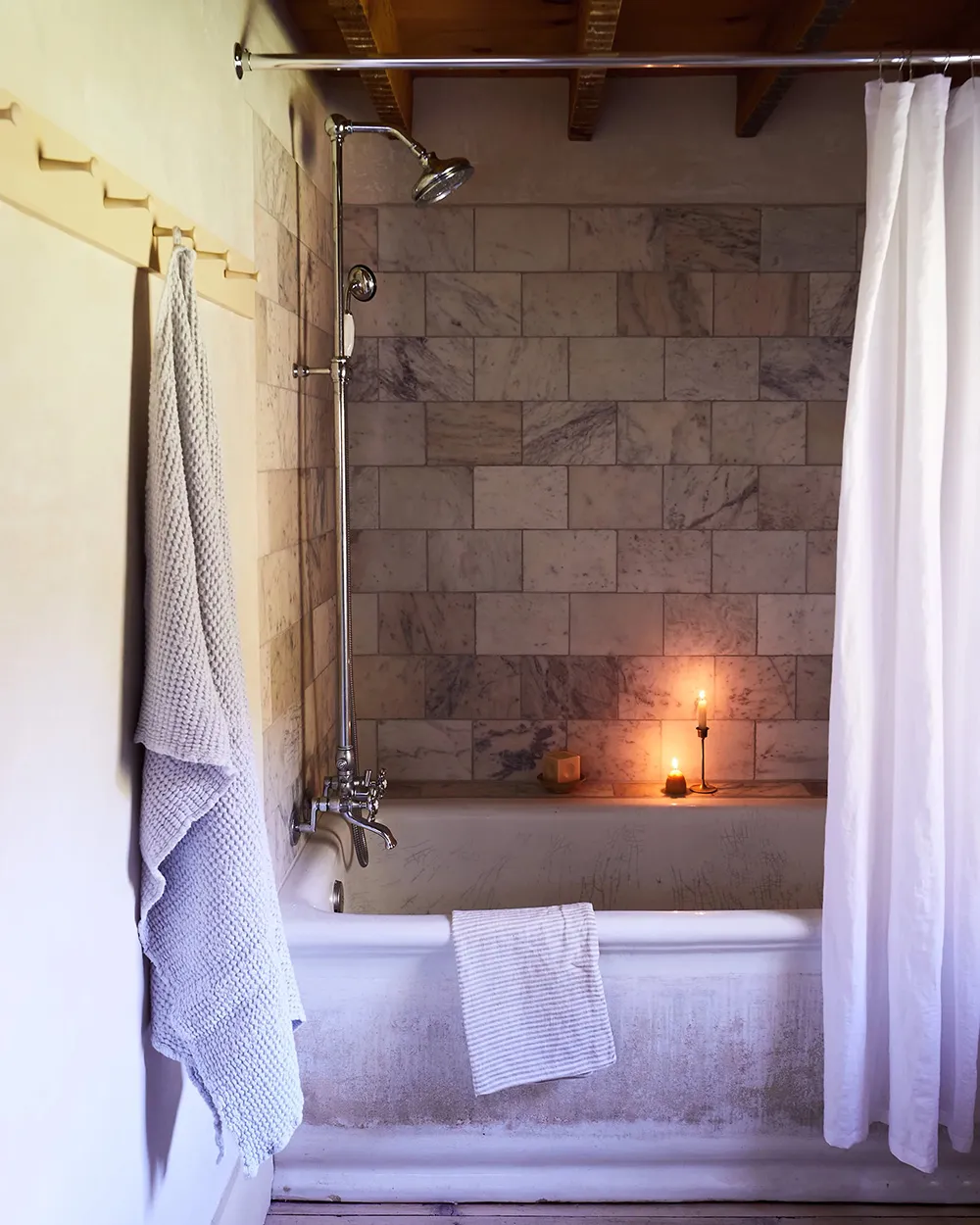 Charming Designer Studio Farmhouse in New York State - Gallery image 12