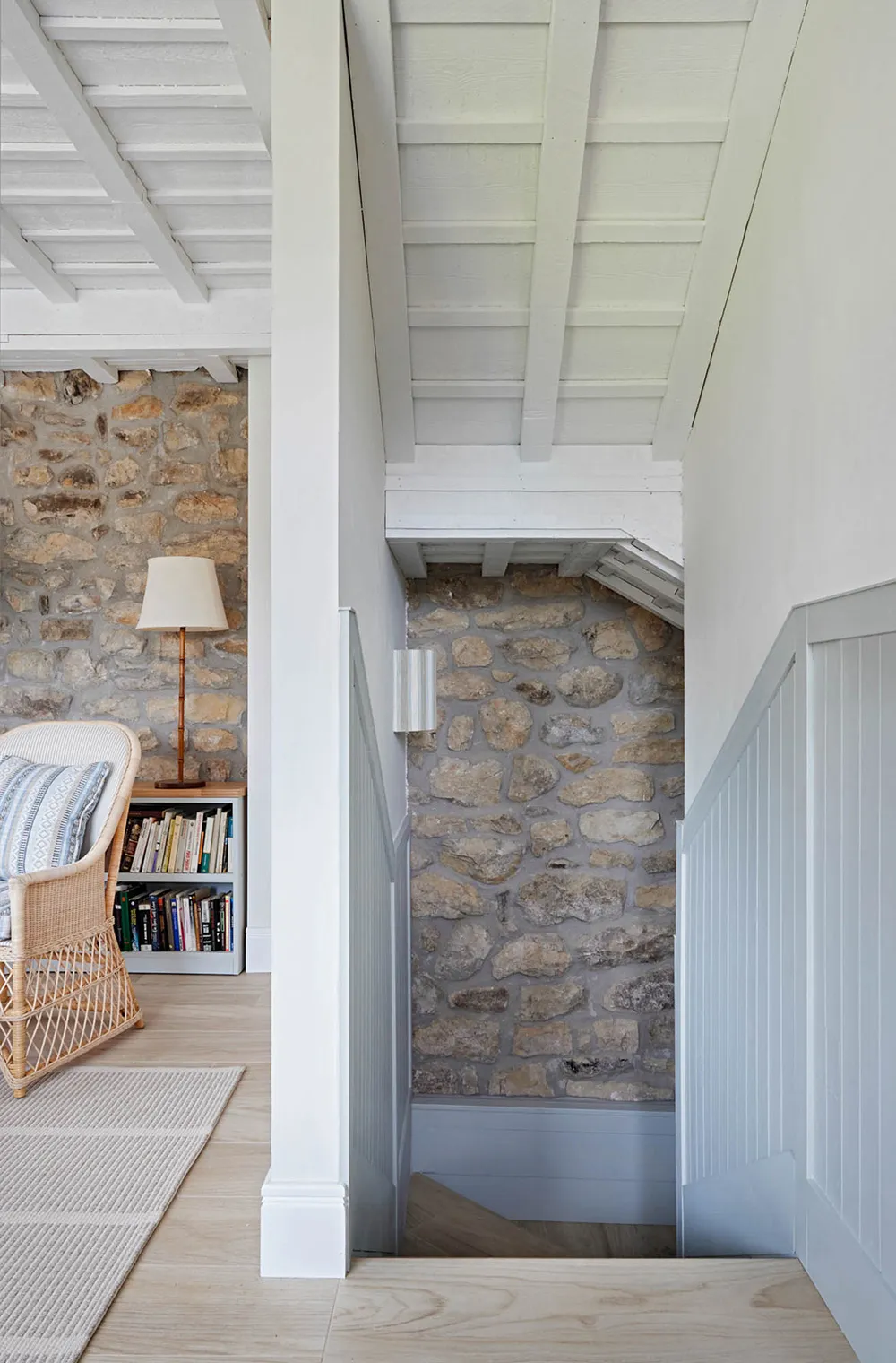 Urocze odświeżenie starożytnego kamiennego domu na północy Hiszpanii - Gallery image 12