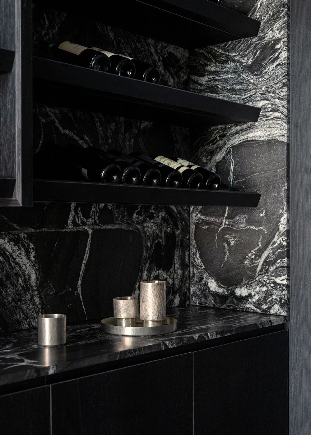 Pierre naturelle et accents noirs : appartements élégants avec jardin à Sydney - Gallery image 7