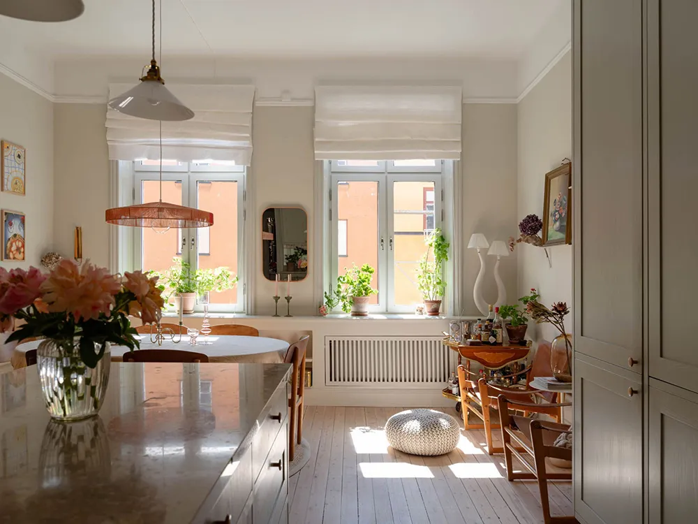 Atmosphärische Wohnzimmer und rosa Schlafzimmer: Wohnung in Stockholm (83 qm) - 19