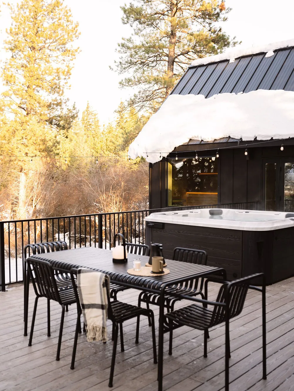 आधुनिक जंगली कैबिन वीकेंड के लिए किराये पर उपलब्ध है। - Gallery image 23