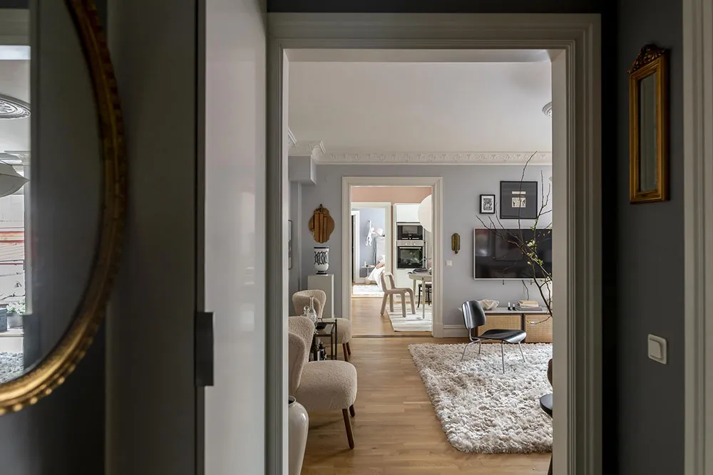 Настінна галерея та приємні прохолодні відтінки: квартира в Гетеборзі (63 кв. м) - Gallery image 28