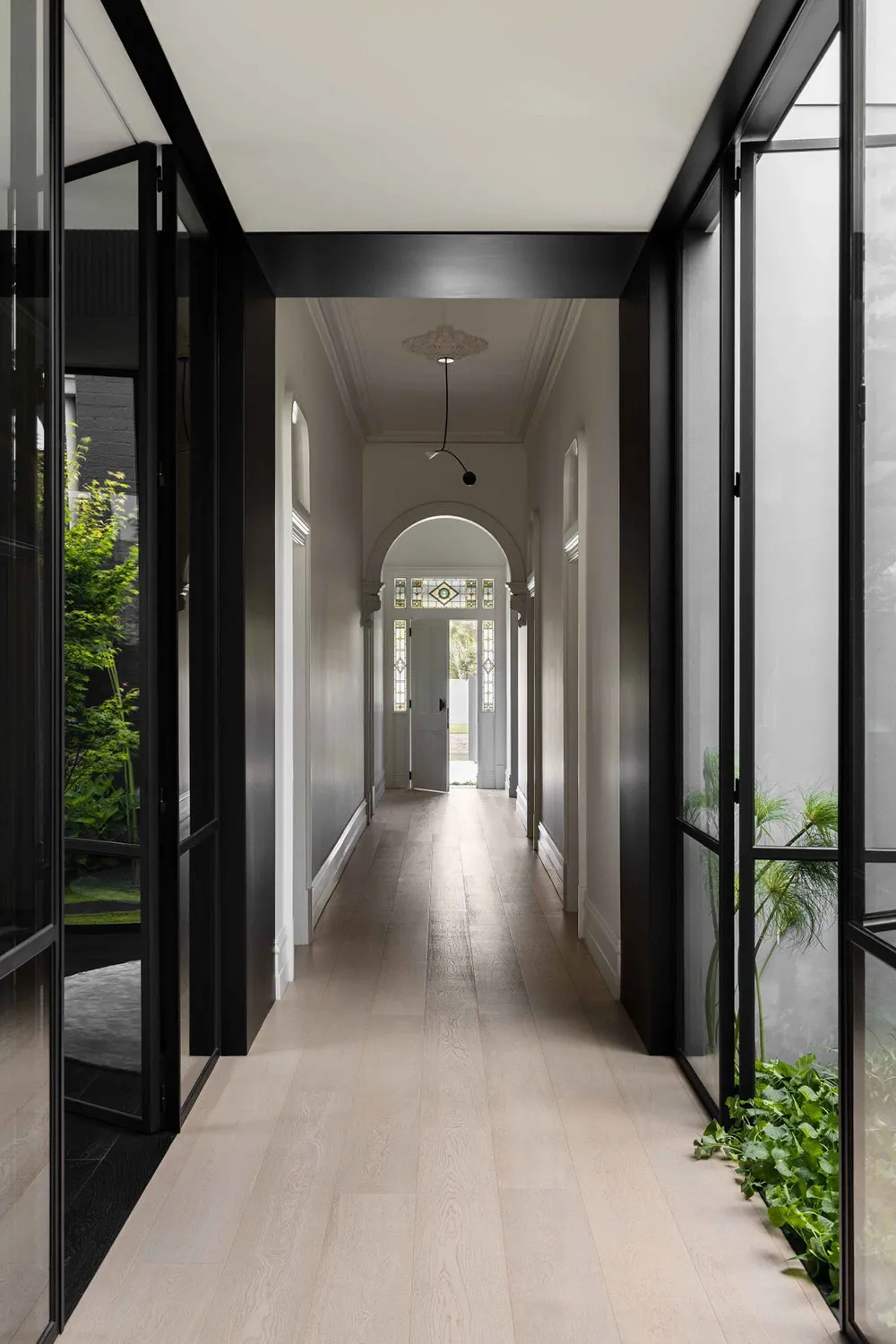 Викторианский дом в Мельбурне с изящными современными интерьерами - Gallery image 4