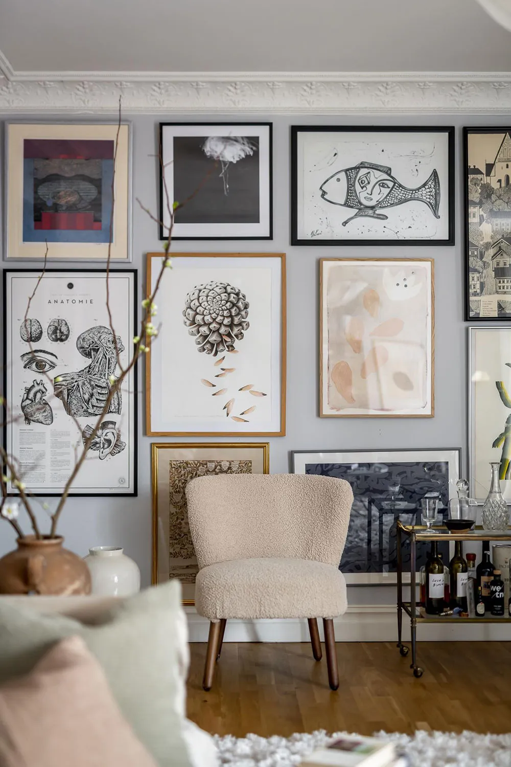 Настінна галерея та приємні прохолодні відтінки: квартира в Гетеборзі (63 кв. м) - Gallery image 5