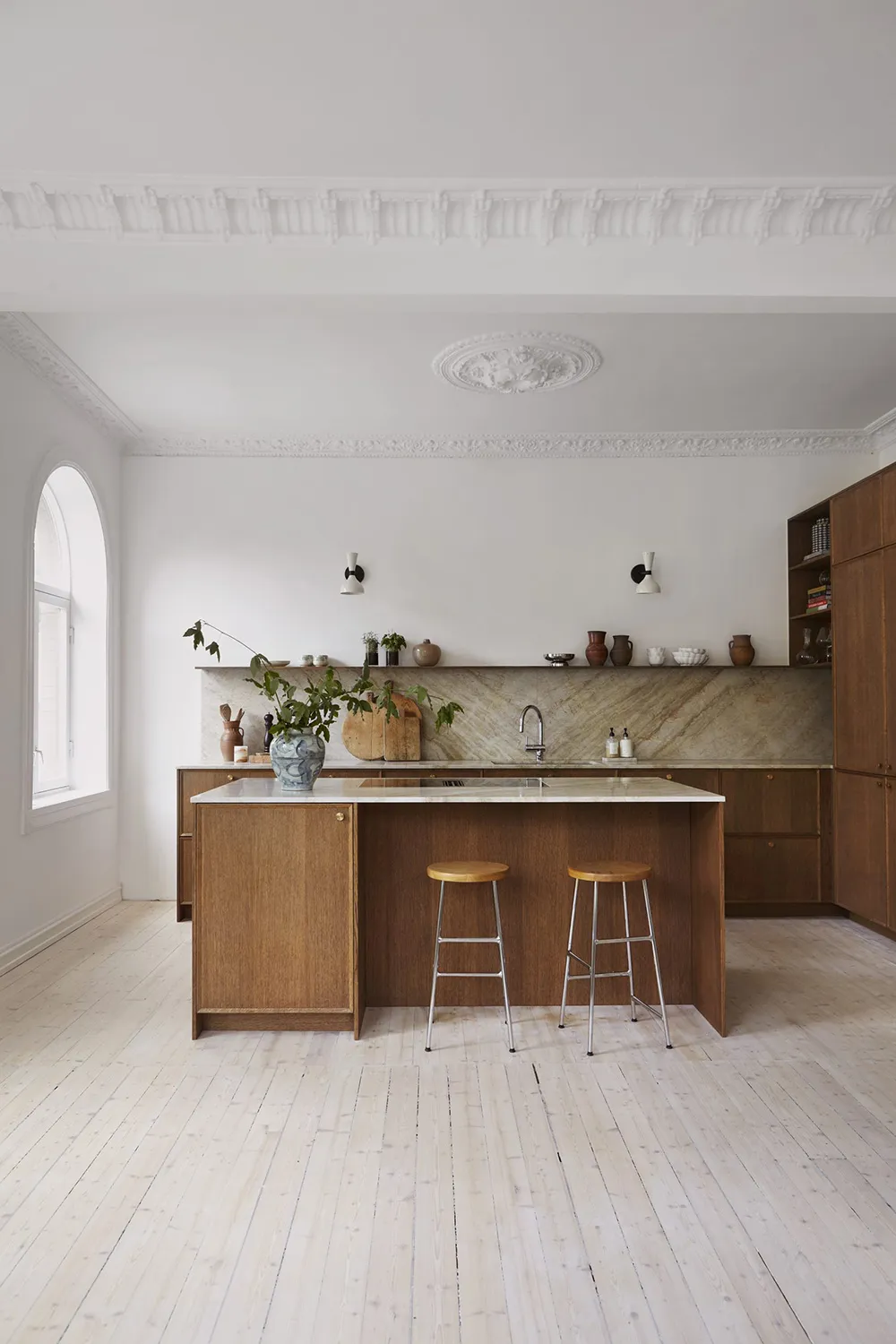 Fashionable Details and Beautiful Space of Old House: Apartment in Oslo - Gallery image 5