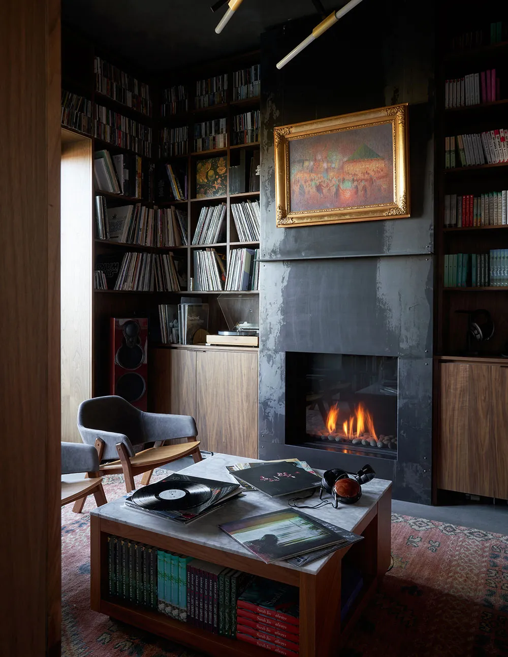 Современный дизайн во всей красоте: стильный и уютный дом с бассейном в Сиэтле - Gallery image 10