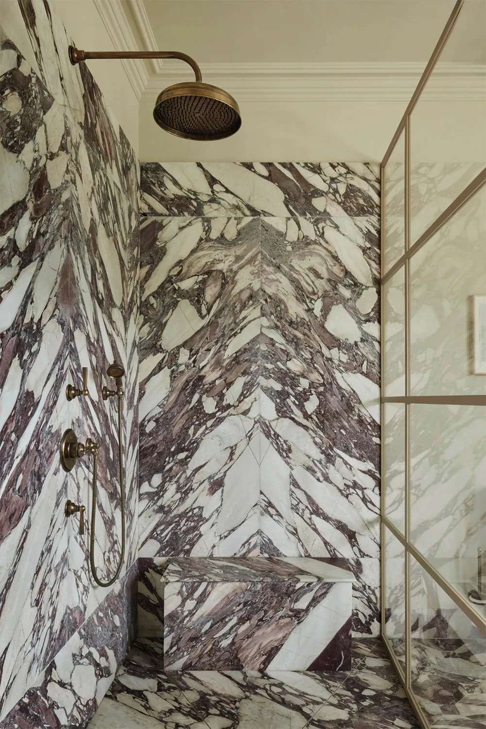 Тонкий микс стилей і атмосферні натуральні відтінки: будинок у Лондоні - Gallery image 19