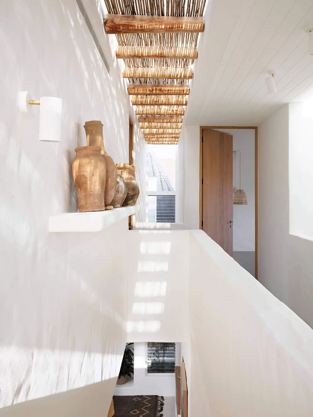 Середземноморські мотиви в дизайні сучасного пляжного будинку в Сіднеї - Gallery image 13