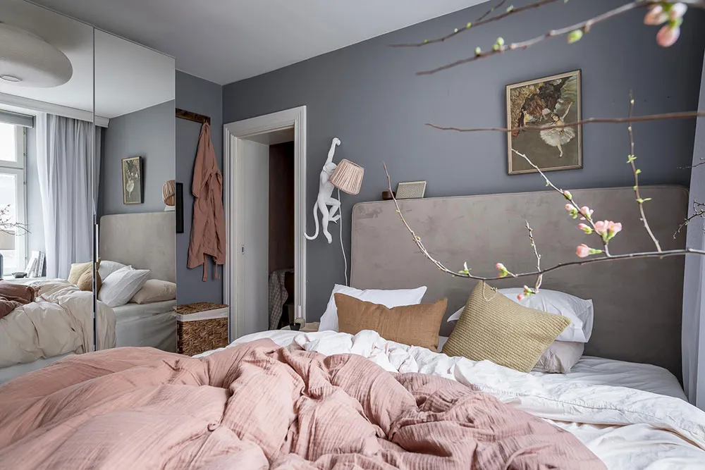 Настінна галерея та приємні прохолодні відтінки: квартира в Гетеборзі (63 кв. м) - Gallery image 22