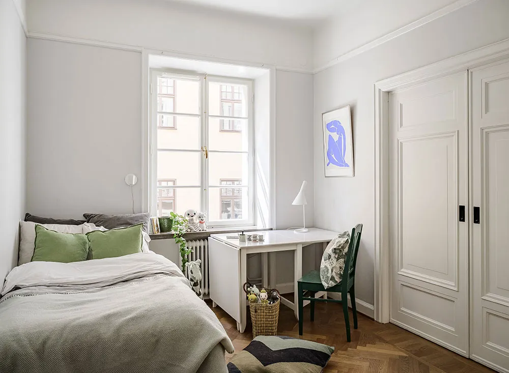 Светлая квартира в Стокгольме с роскошным французским окном - Gallery image 9