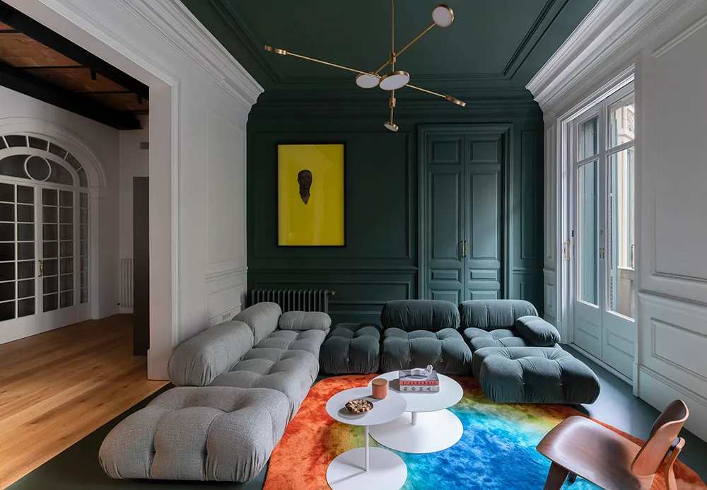 Color Blocks in the Design of a Historical Apartment in Barcelona - Gallery image 2
