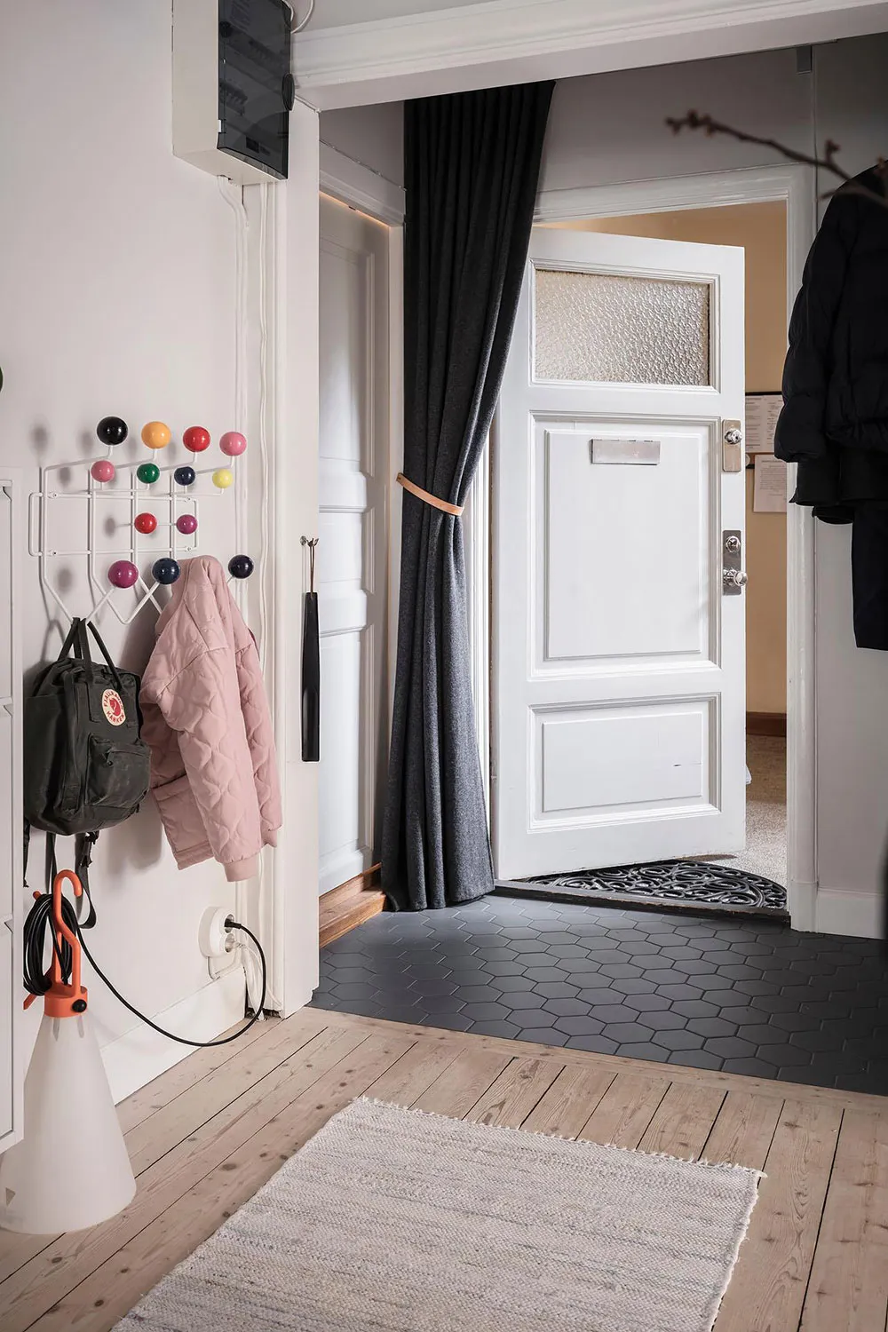 Appartement original avec sol d'échecs au rez-de-chaussée à Göteborg (93 m²) - Gallery image 29