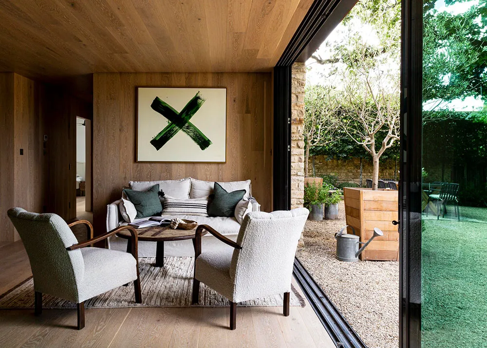 Beauty of Rough Wood and Brick: Cozy Barn in England - Gallery image 19