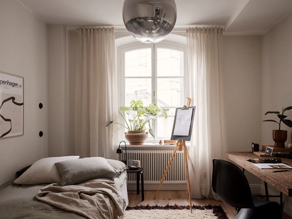 Приємний нейтральний інтер'єр у Швеції з теплими деталями (84 кв. м) - Gallery image 26