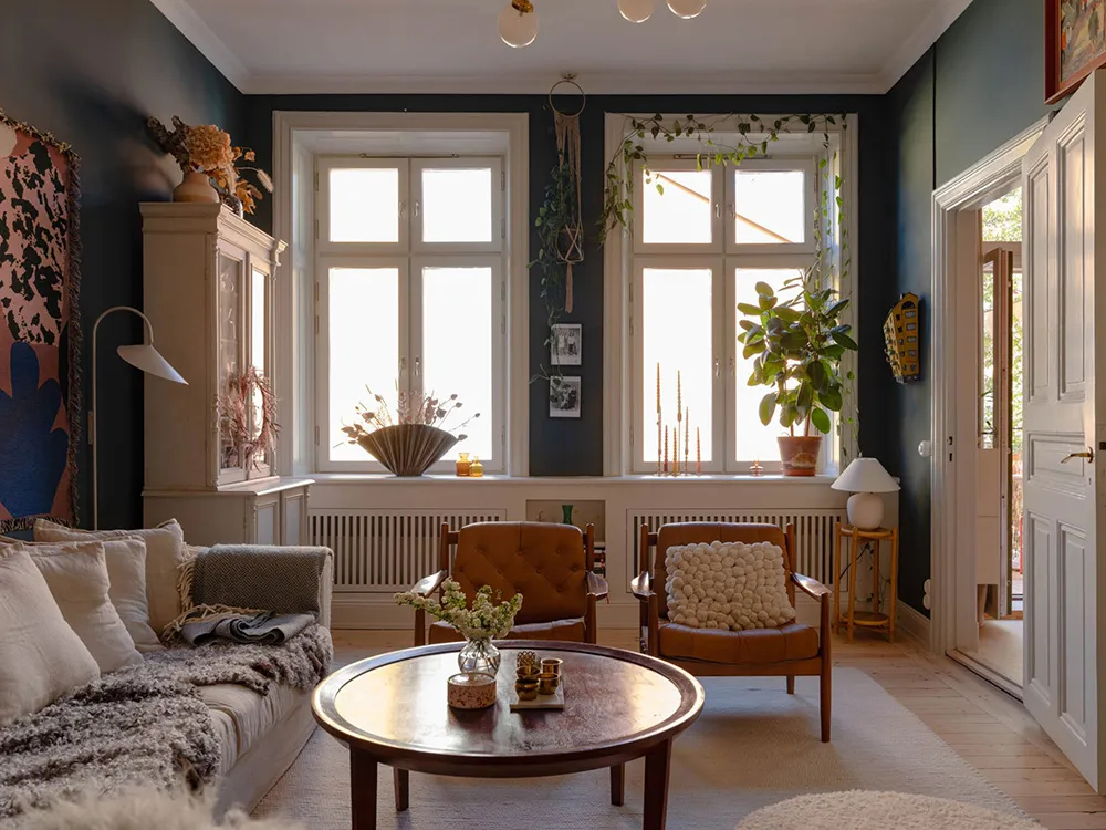 Atmosphärische Wohnzimmer und rosa Schlafzimmer: Wohnung in Stockholm (83 qm) - 3