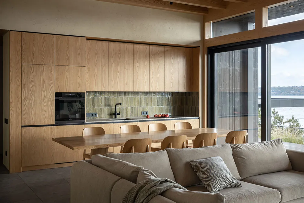 Теплий сучасний інтер'єр біля Дніпра - Gallery image 5