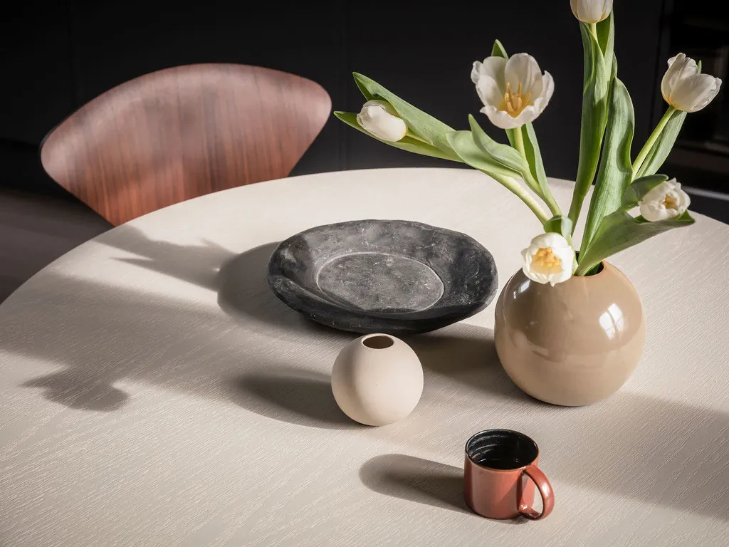 Stylowy czarno-biały интерьер małej mieszkania na dachu (34 m²) - Gallery image 10