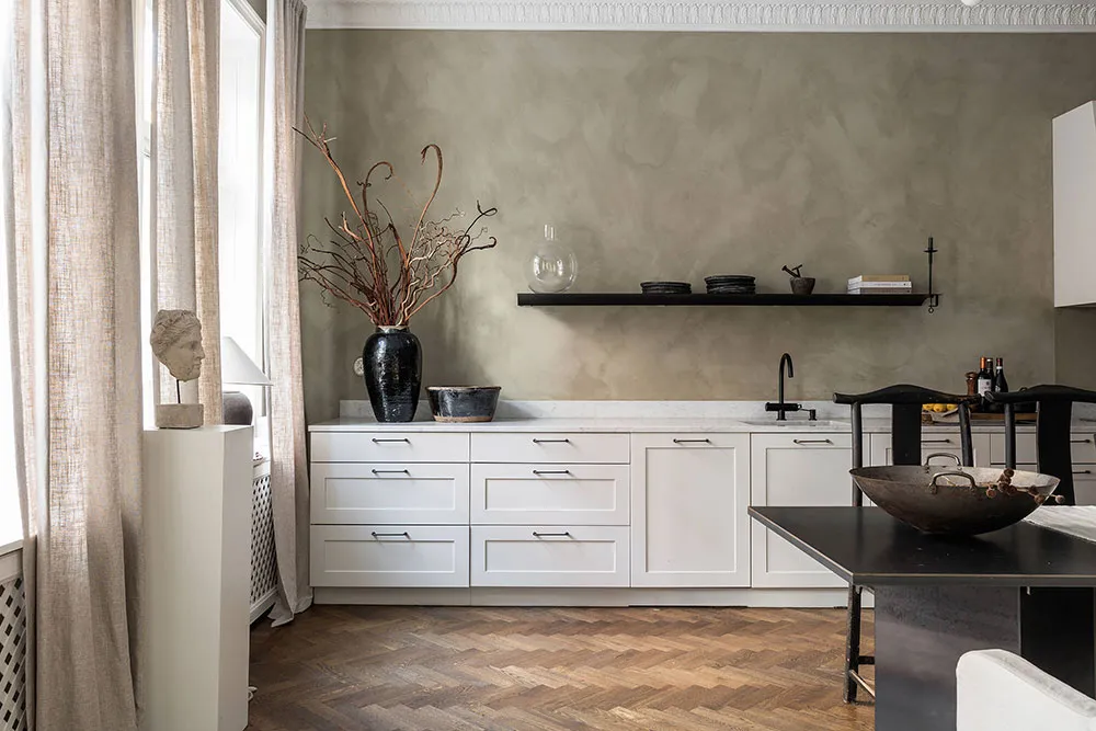 स्टॉकहोम में “सैंड टोन्स” में बनाया गया “मॉडर्न क्लासिक” - Gallery image 5