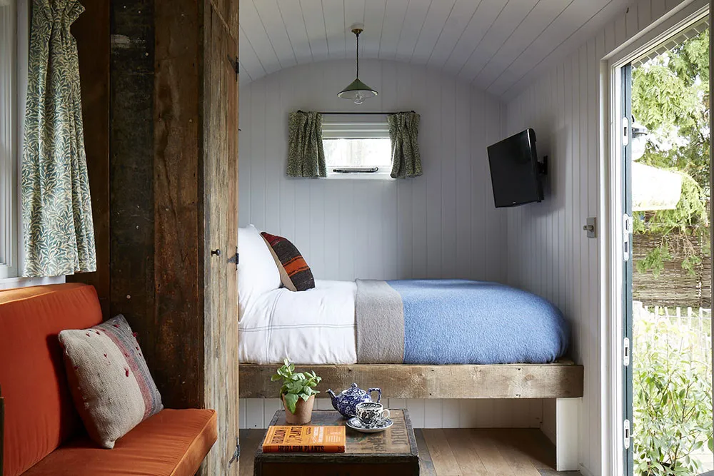 Старовічний кам'яний котедж із чудовими інтер'єрами в Англії - Gallery image 14