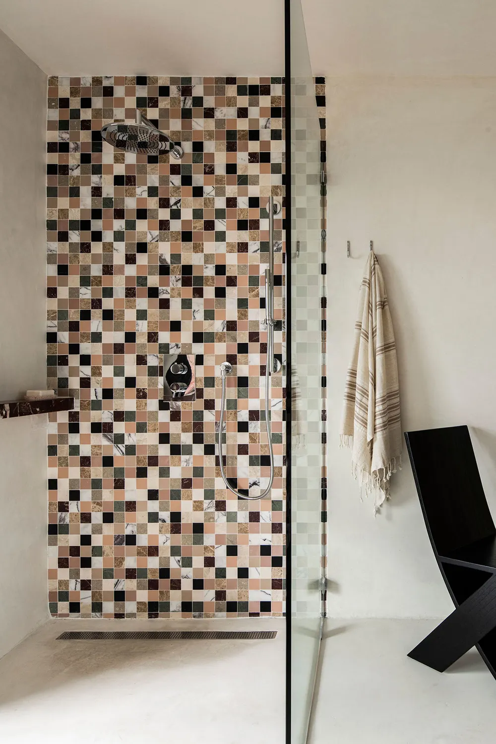 Cozy Modern Design of an Unusual House in California - Gallery image 23