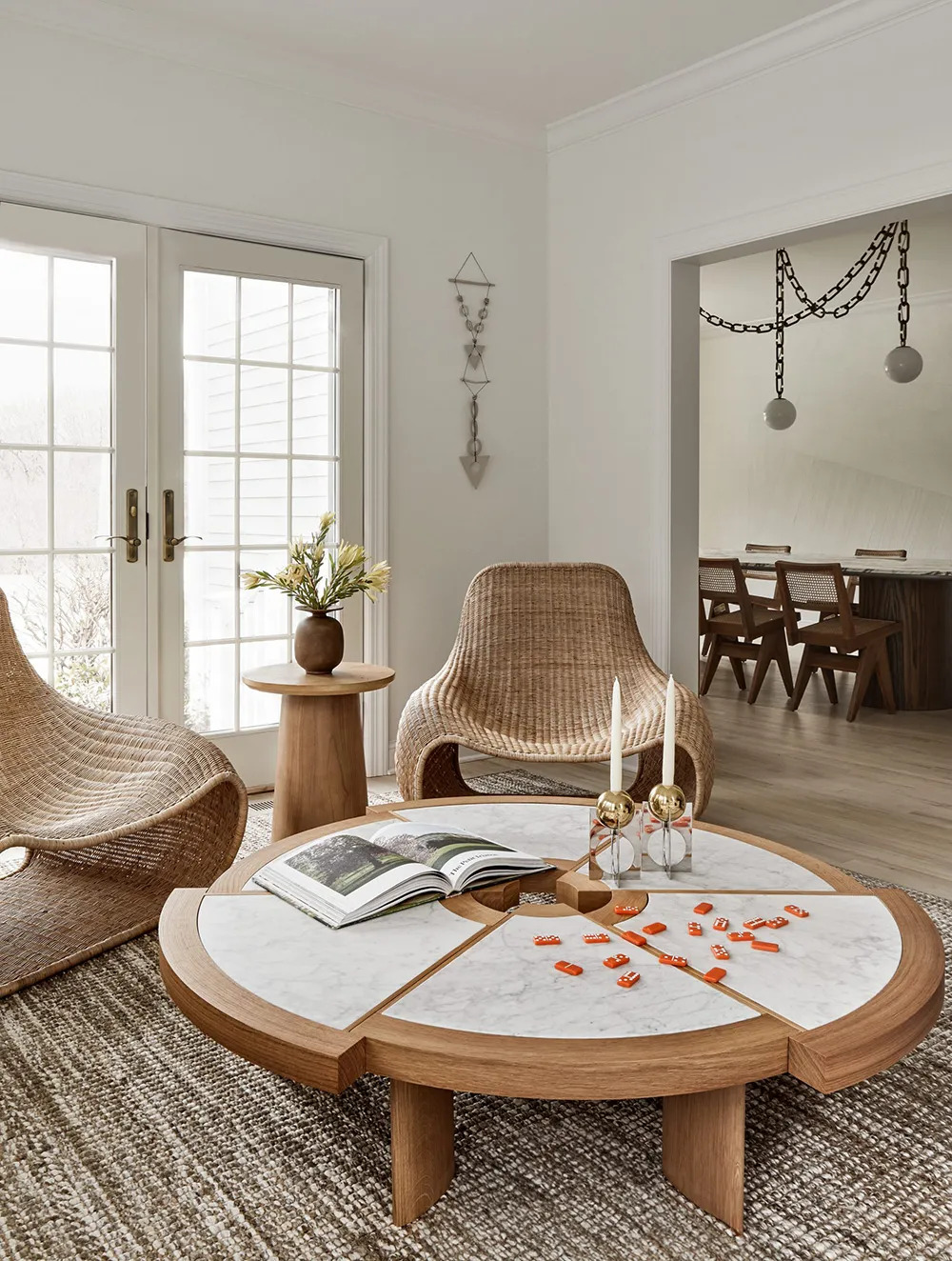 Intérieurs blancs avec des touches chaudes : maison de campagne confortable à proximité de New York - Gallery image 4