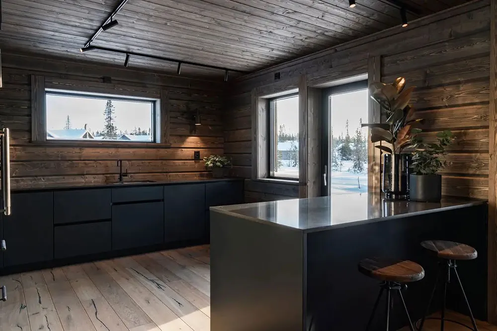 Сучасне скандинавське шале з темною деревиною - Gallery image 10