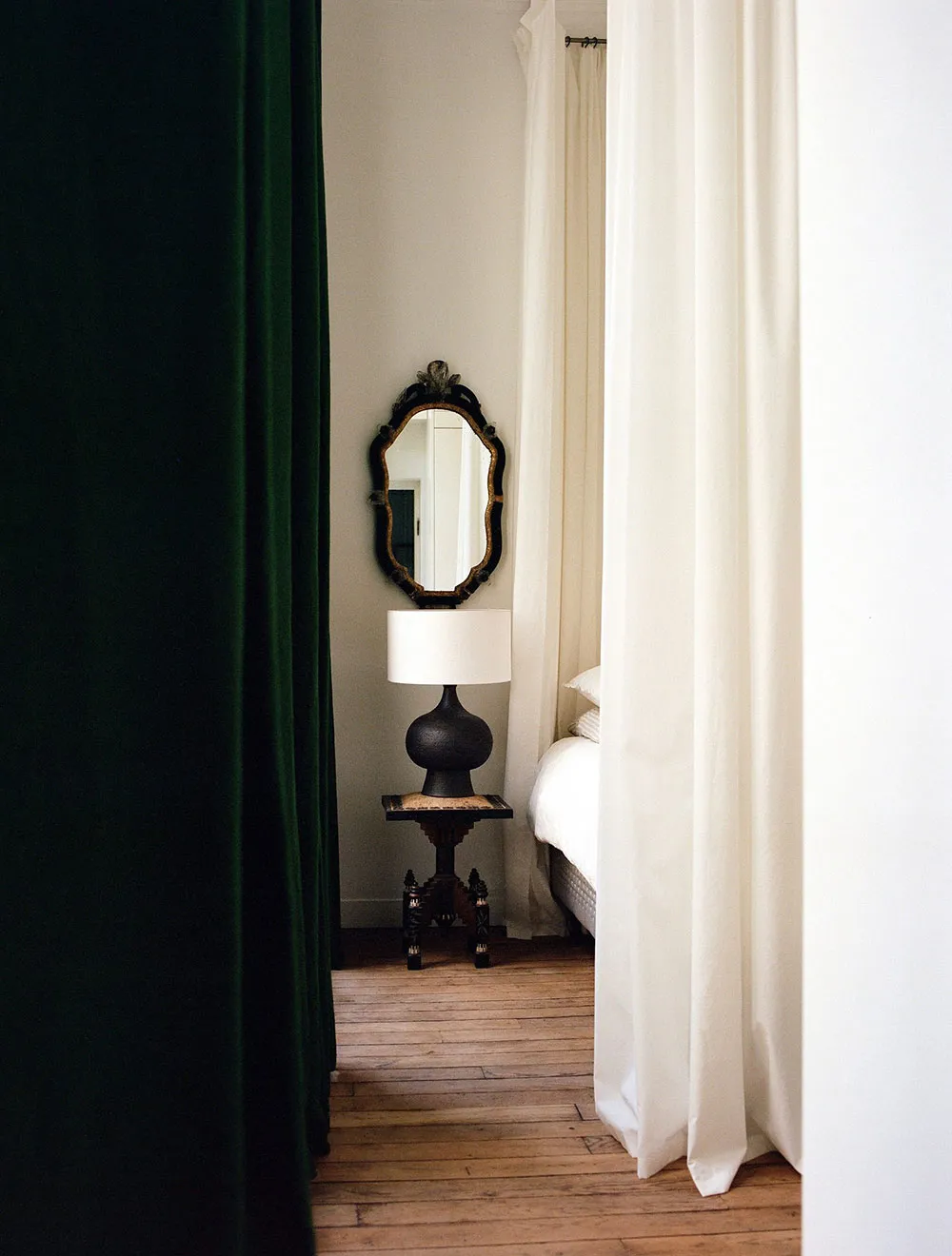 Skułptury, design vintage i nowoczesny styl: apartamenty w Paryżu (75 m²) - Gallery image 7