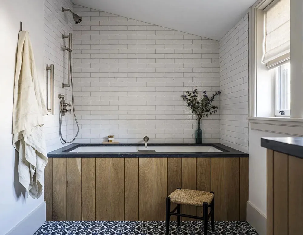 Blühende Wände und gemütliche Atmosphäre: Ein renovierter Bauernhof in den USA - Gallery image 18