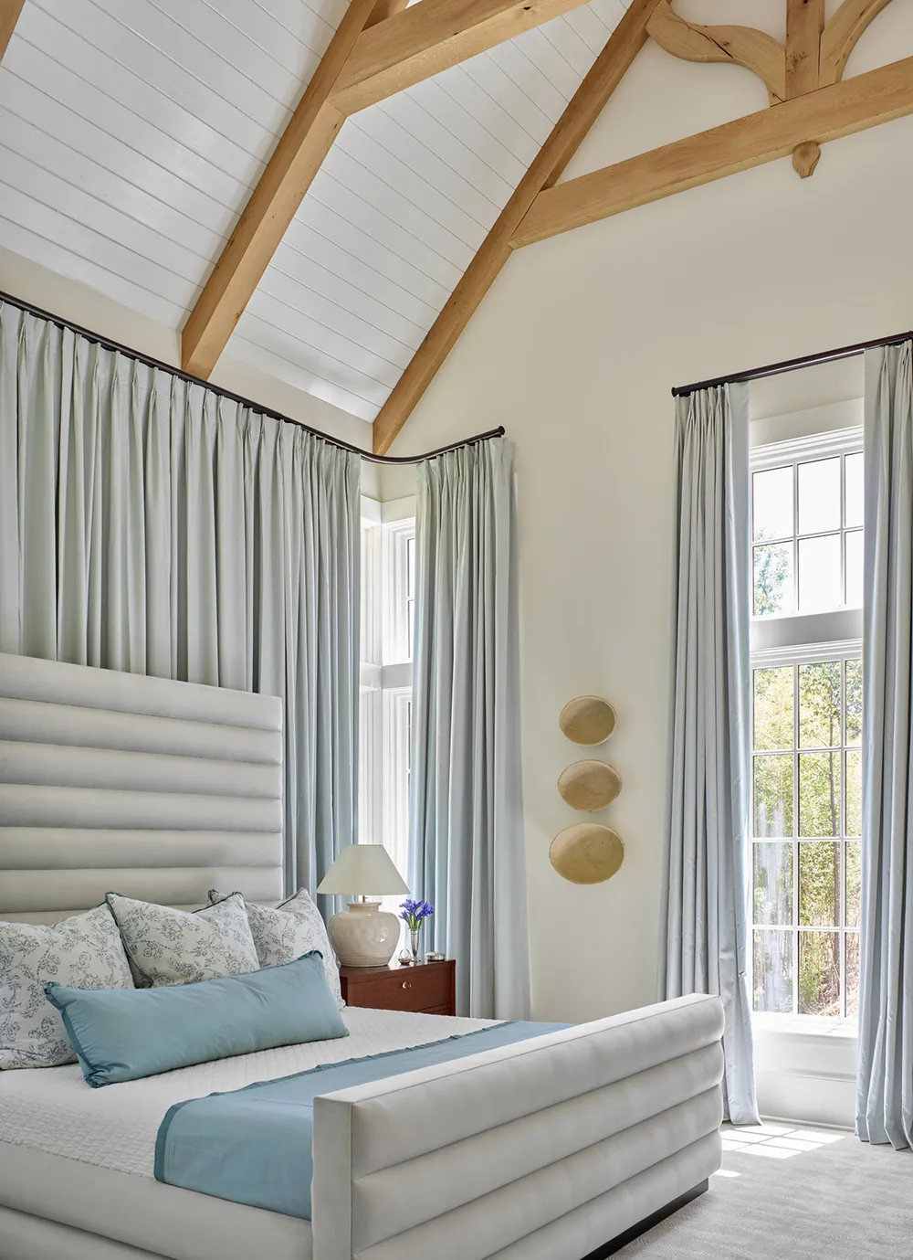 High Ceilings and Elegant Natural Design with Fresh Notes: House in the USA - 6