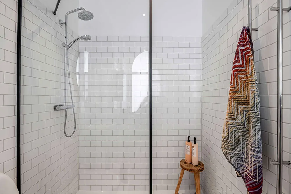 Квартира со спальней за стеклом в доме 19 века в Гетеборге (58 кв. м) - Gallery image 22