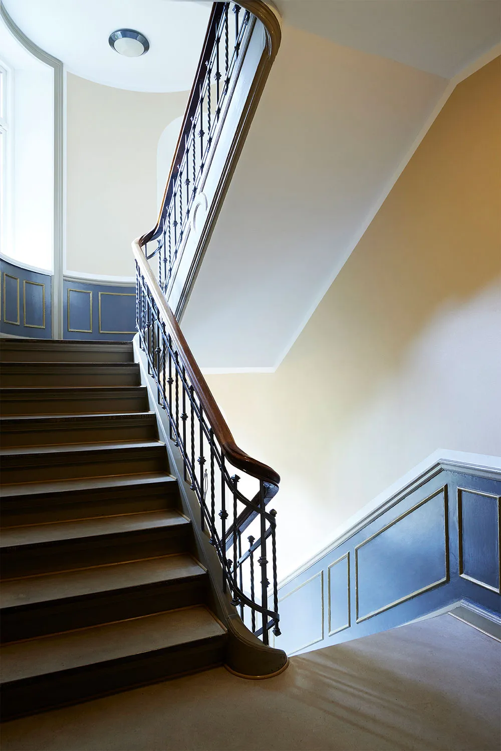 Beautiful Summer Tones in Interior Design of Copenhagen Designer's Apartment - Gallery image 19