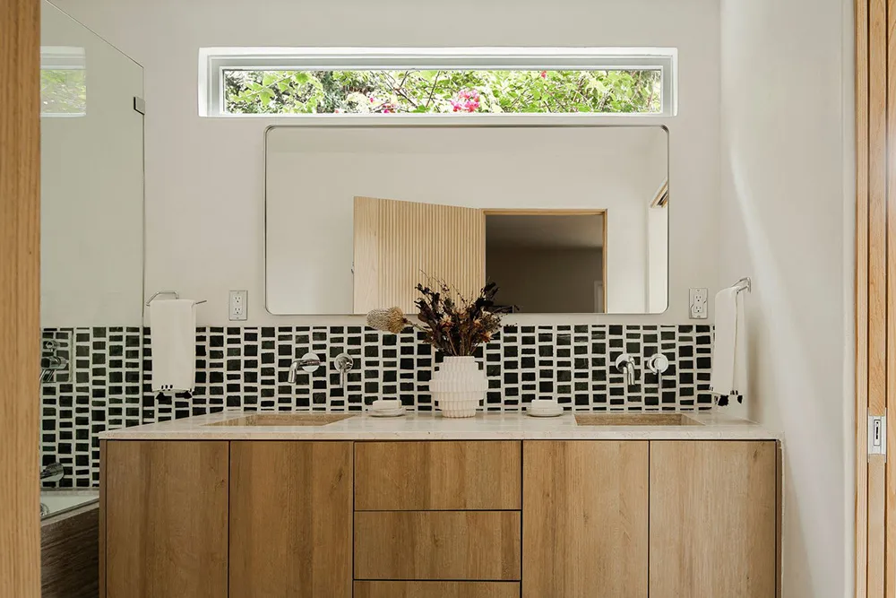 Cozy Modern Design of an Unusual House in California - Gallery image 29