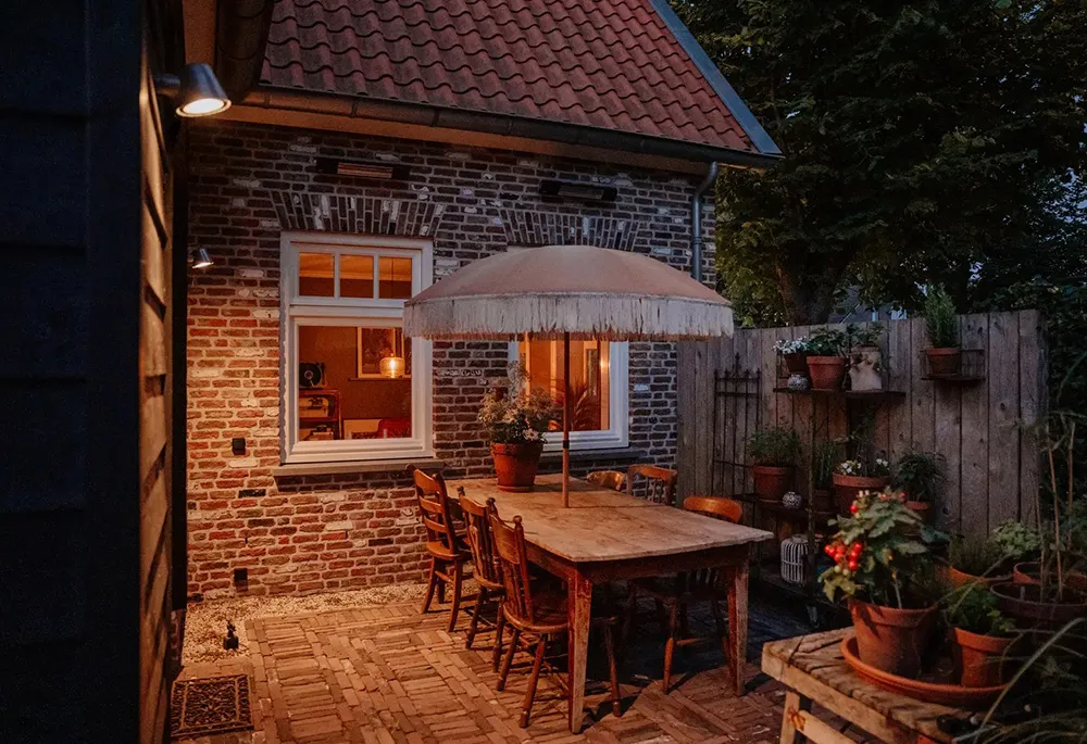 Dunkle Böden und traditionelle Charme: Neuer Landhaus-Stil in den Niederlanden - Gallery image 33