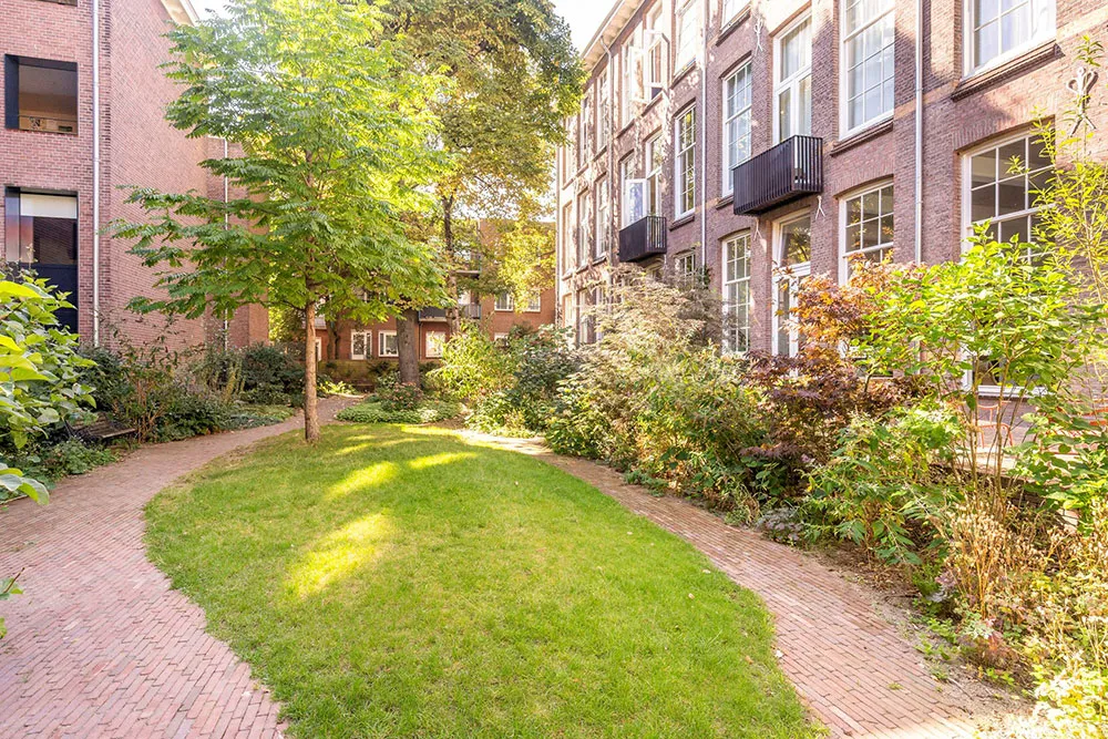 Bright Loft in Old School Building in Rotterdam - Gallery image 35