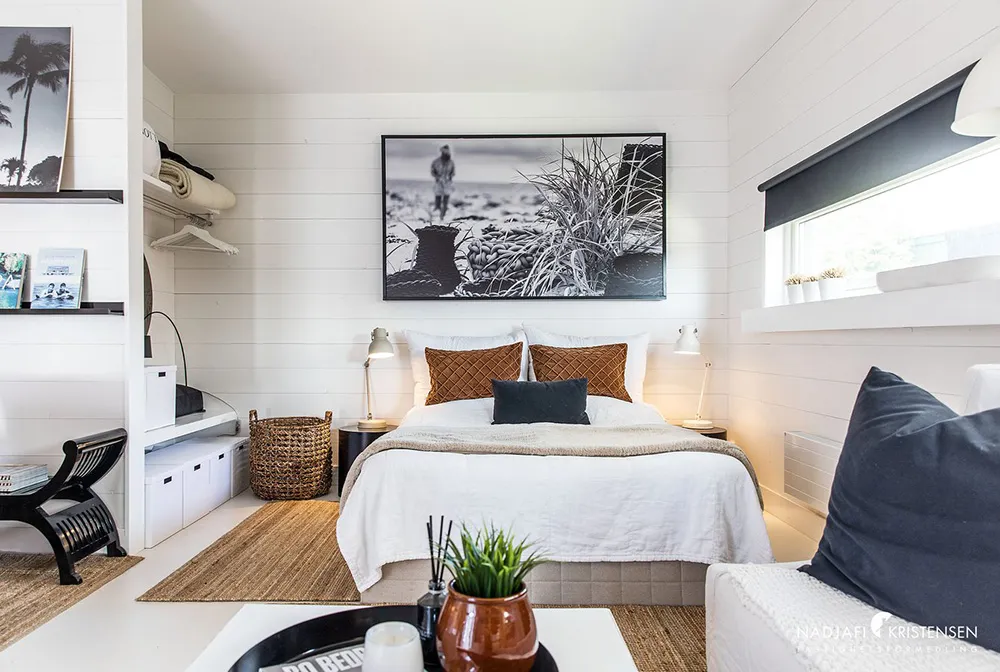 Casa escandinava moderna en la costa del mar - Gallery image 27