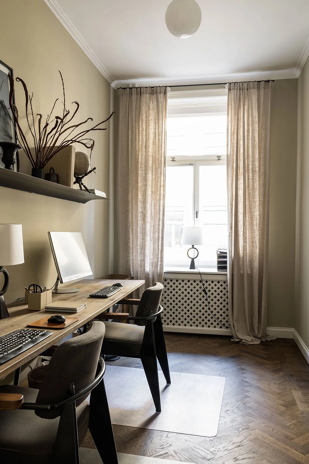 स्टॉकहोम में “सैंड टोन्स” में बनाया गया “मॉडर्न क्लासिक” - Gallery image 20