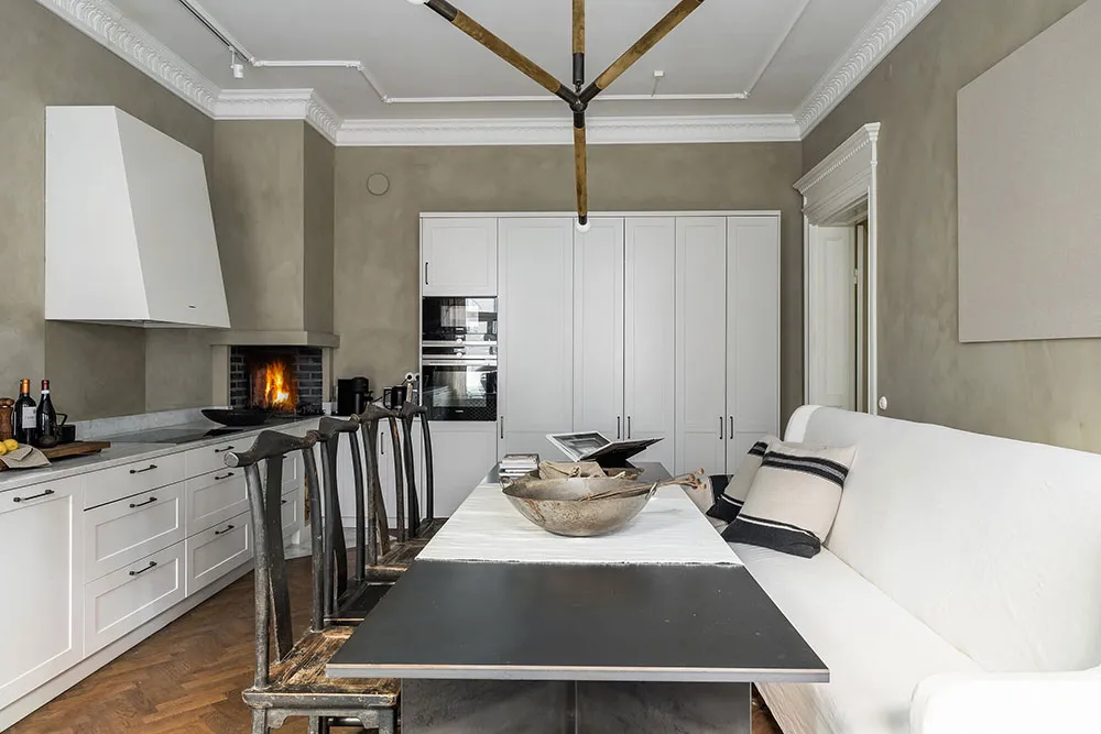 स्टॉकहोम में “सैंड टोन्स” में बनाया गया “मॉडर्न क्लासिक” - Gallery image 8