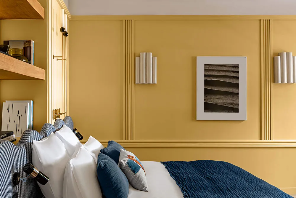 Гри з кольором і декором у красивому гостевому домі на Атлантичному узбережжі Франції - Gallery image 8