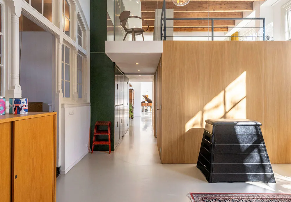 Bright Loft in Old School Building in Rotterdam - Gallery image 23