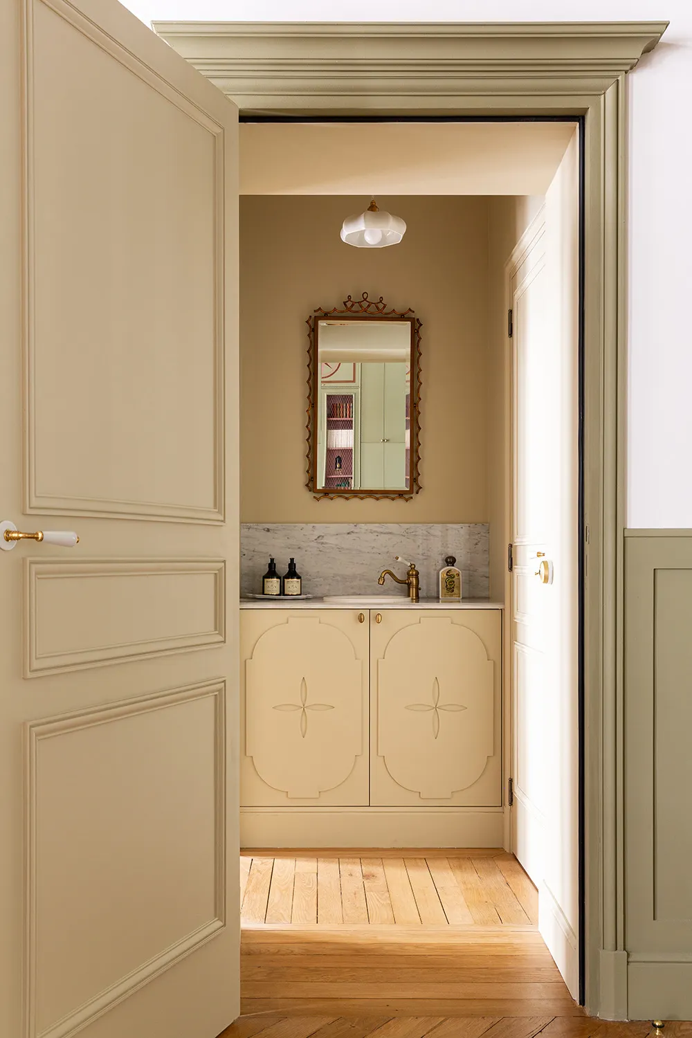 Casa colorida en París con motivos orientales - Gallery image 11