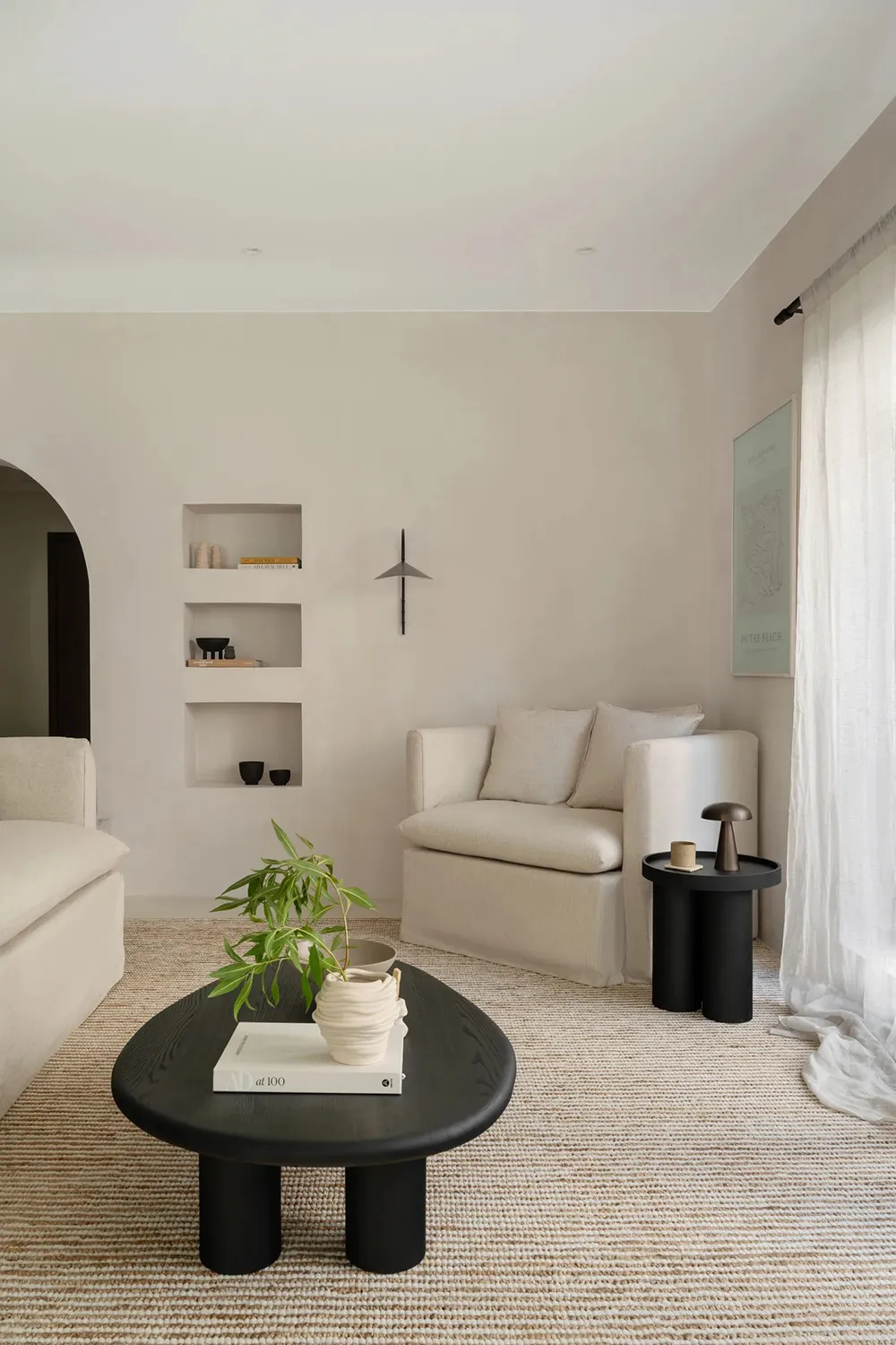 Lightness and Air: Designer's Villa in Dubai - Gallery image 13