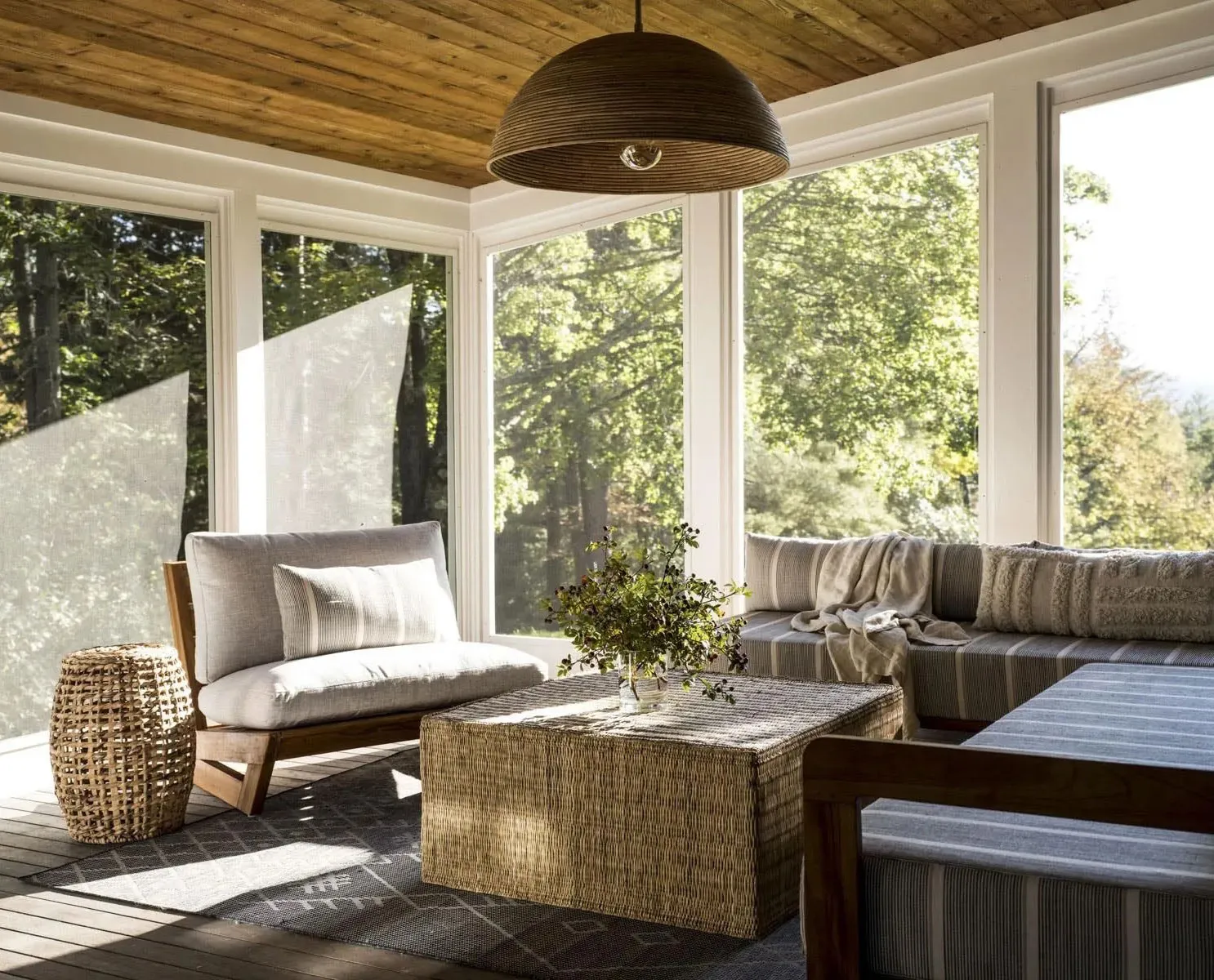 Blühende Wände und gemütliche Atmosphäre: Ein renovierter Bauernhof in den USA - Gallery image 3