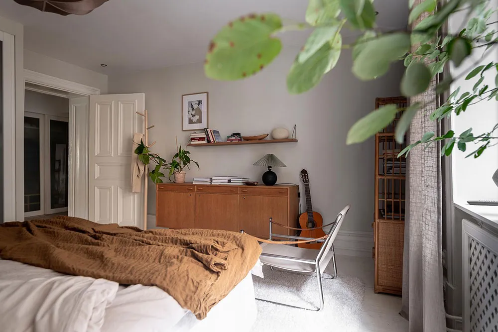 Szwedzki mieszkanie z ciekawym wnętrzem (100 m²) - Gallery image 17