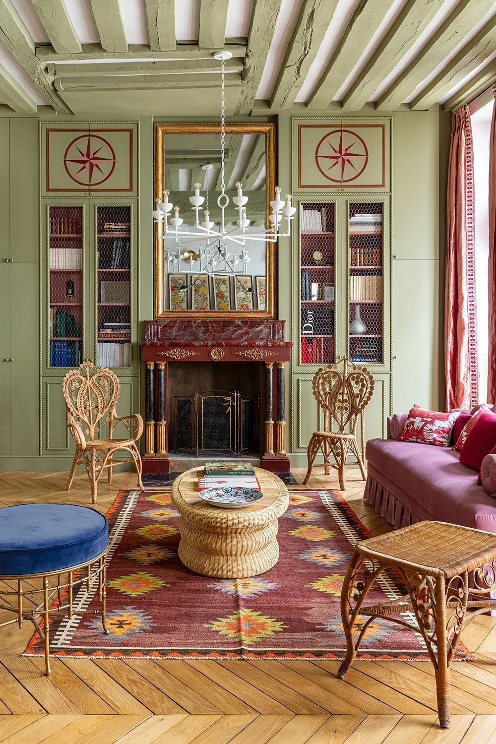 Casa colorida en París con motivos orientales - Gallery image 1