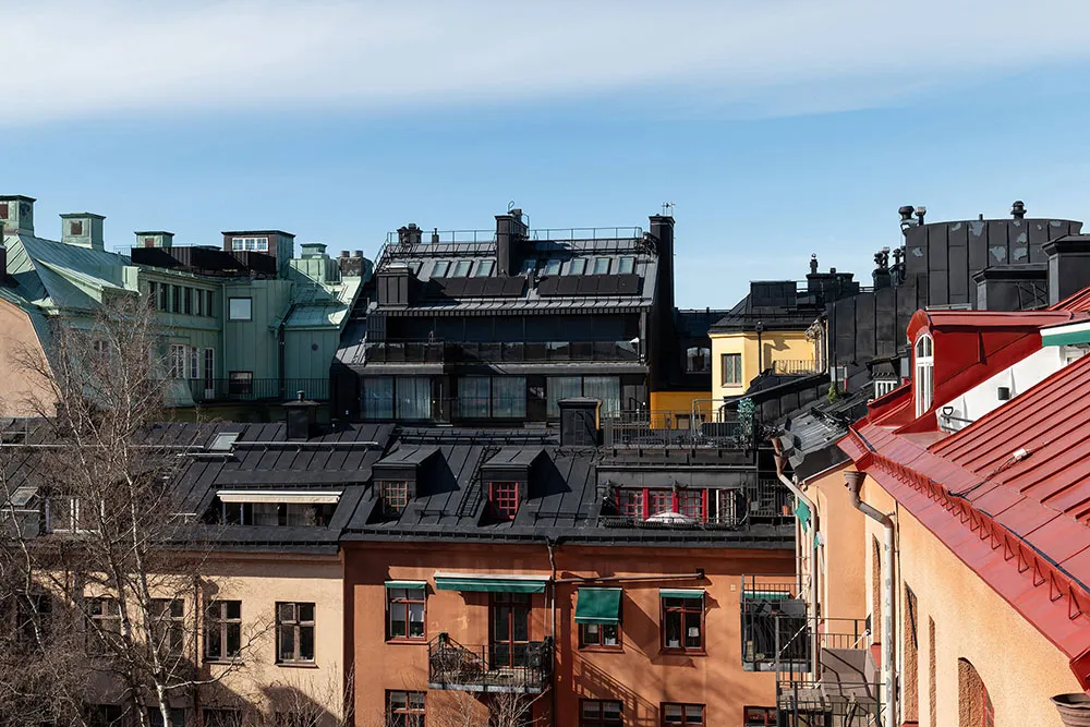 Летние акценты в декоре светлой мансардной квартиры в Стокгольме (70 кв. м) - Gallery image 7