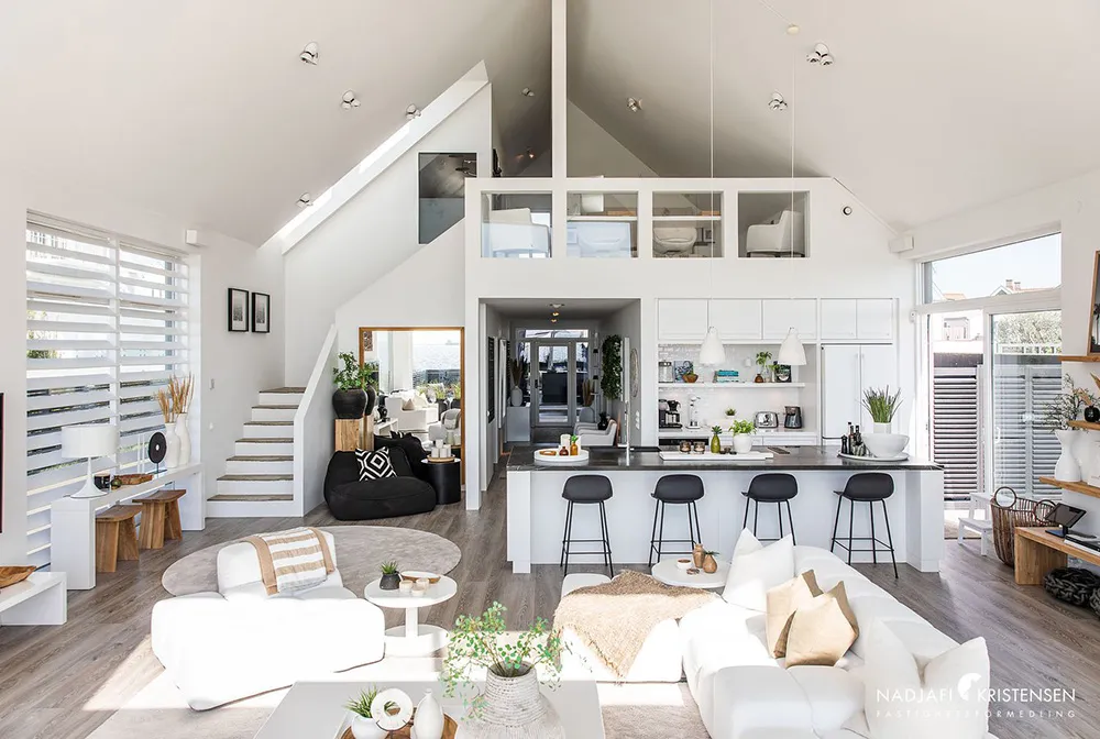 Casa escandinava moderna en la costa del mar - Gallery image 7