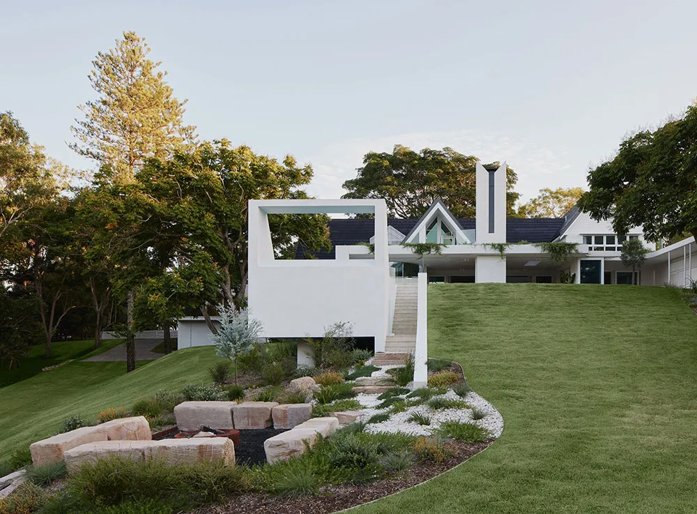 Moderne Architektur in Einklang mit Natur und warme Innenausstattungen im Haus in Australien - 16