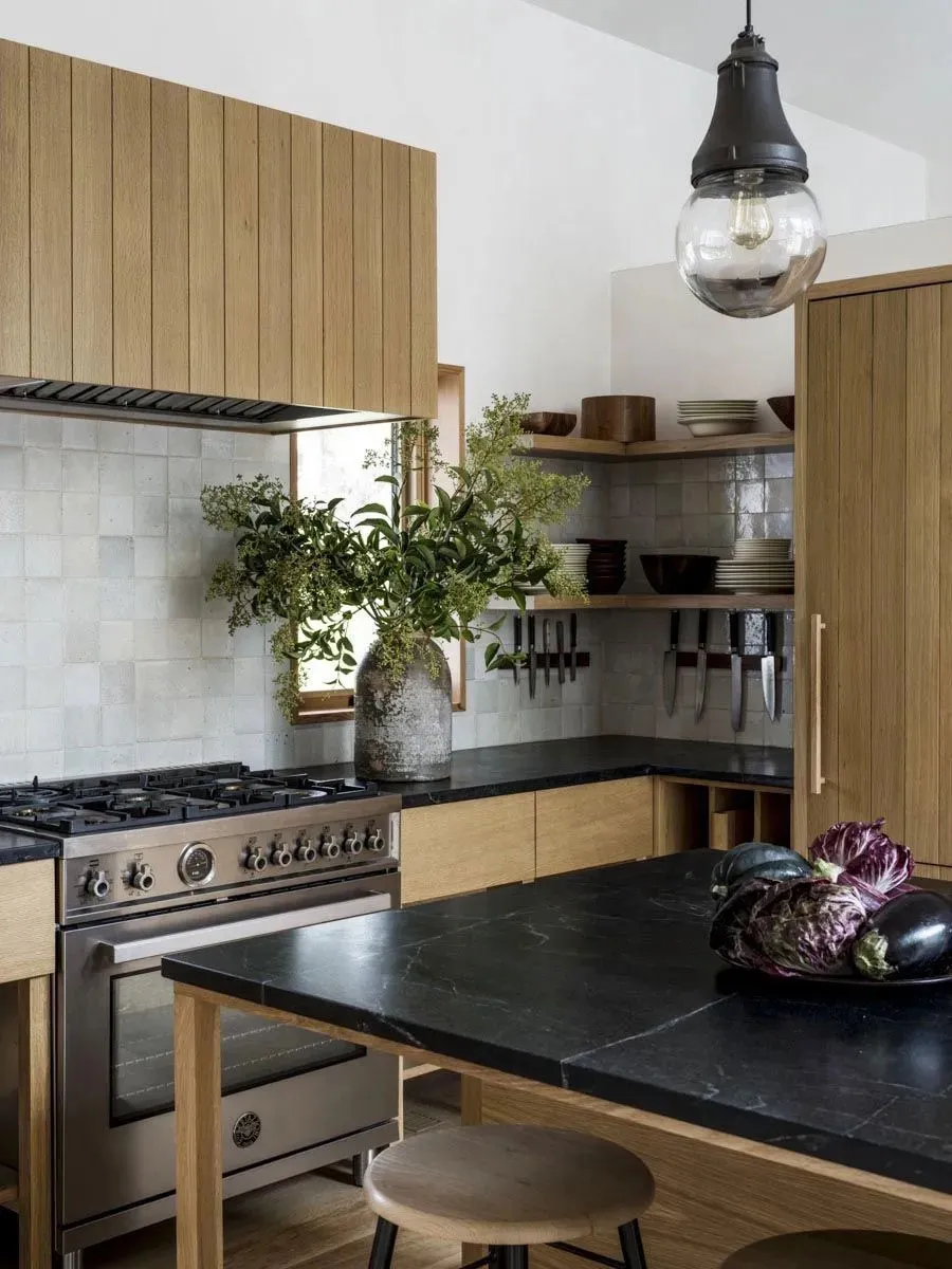 Blühende Wände und gemütliche Atmosphäre: Ein renovierter Bauernhof in den USA - Gallery image 10